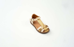 Sandales bébé fille  en cuir blanc cassé
