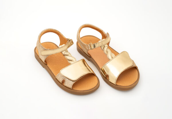 Sandales fille en cuir  vernis doré – Image 3