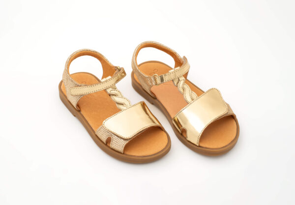Sandales fille en cuir  vernis doré – Image 3