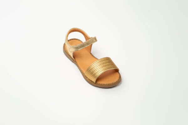 Sandales fille en cuir doré torsadé